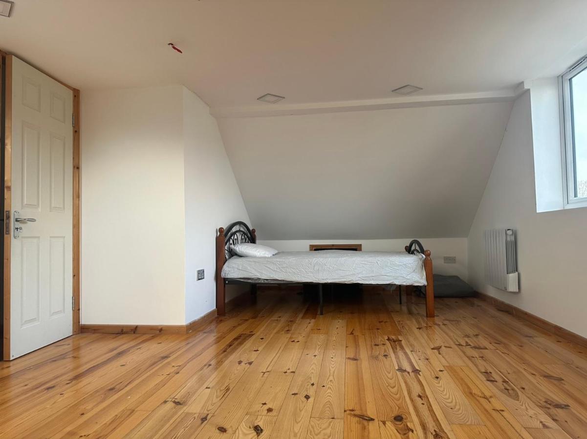 Tran Homestay Лондон Екстериор снимка