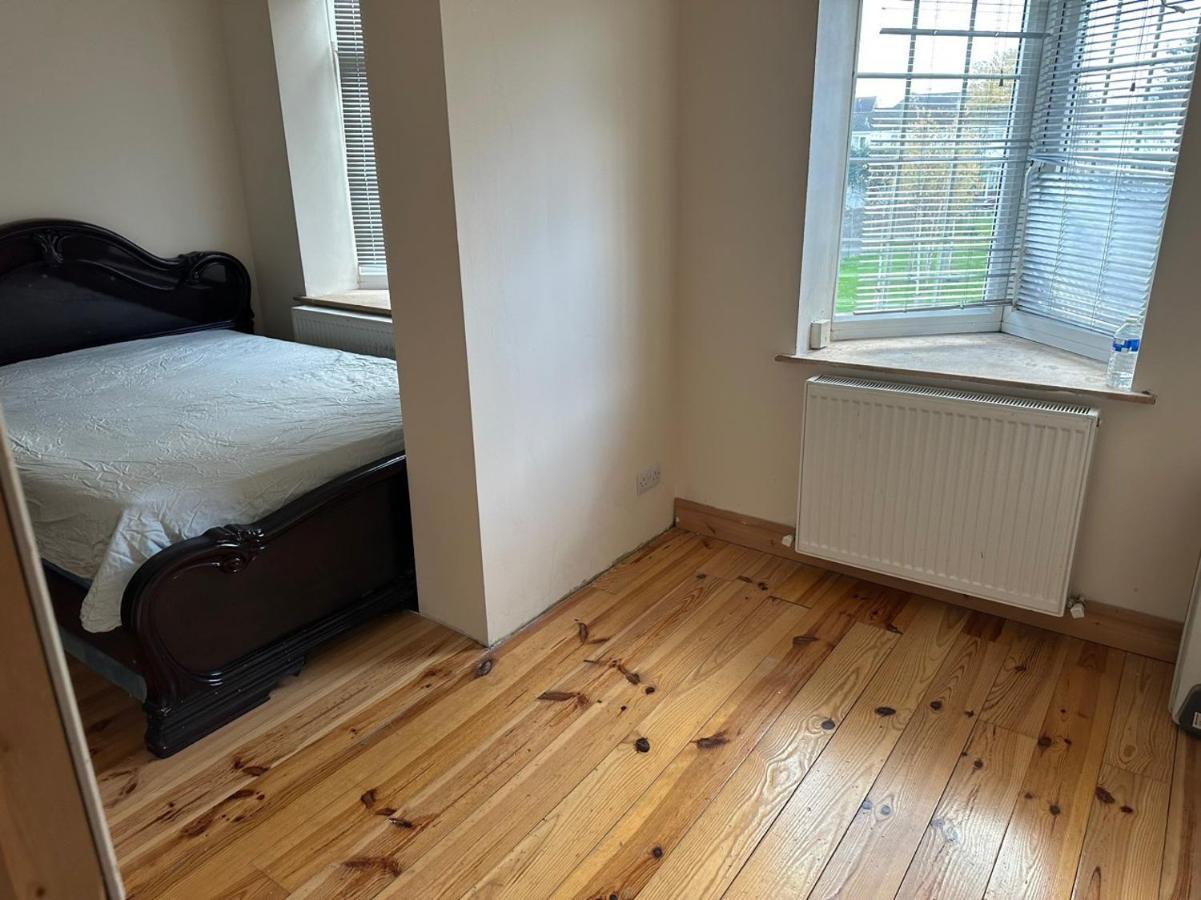 Tran Homestay Лондон Екстериор снимка